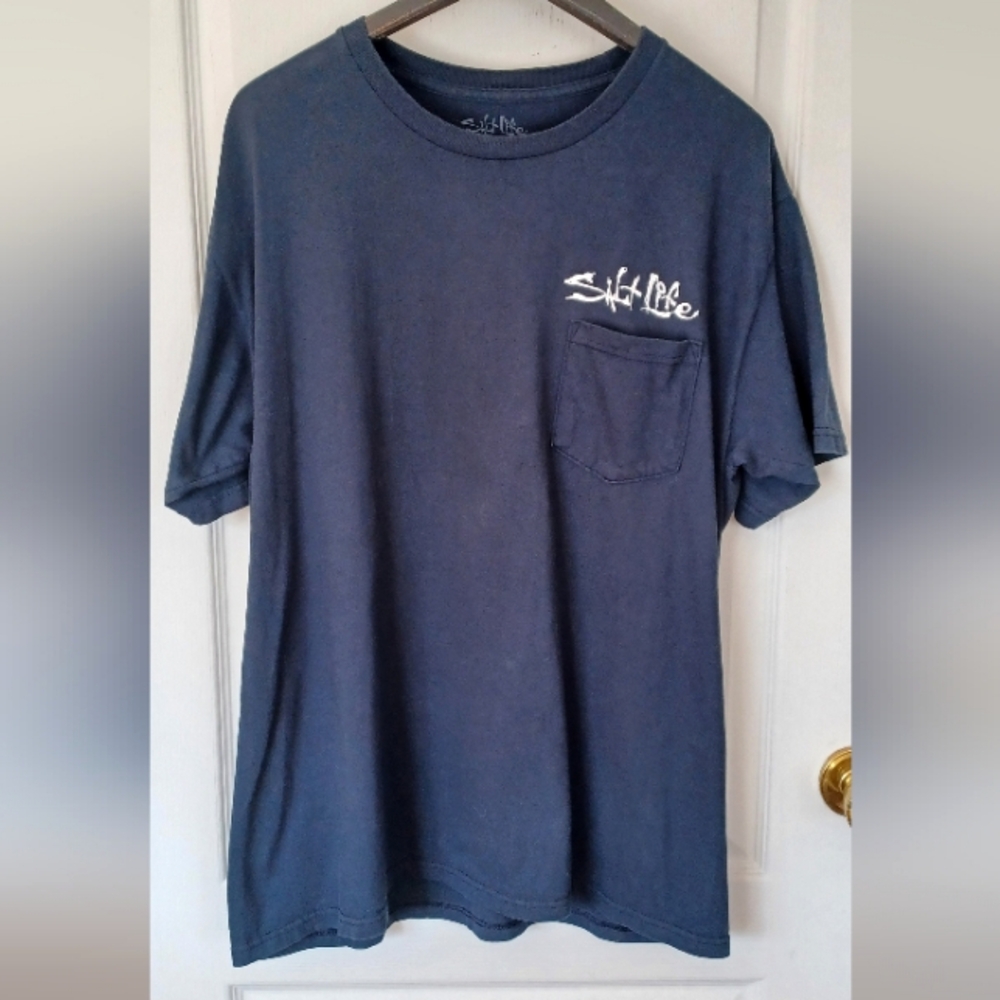 SALT LIFE LIVE SALTY LARGE NAVY BLUE T-SHIRT 100% PRESHRUNK COTTON CHEST POCKET
